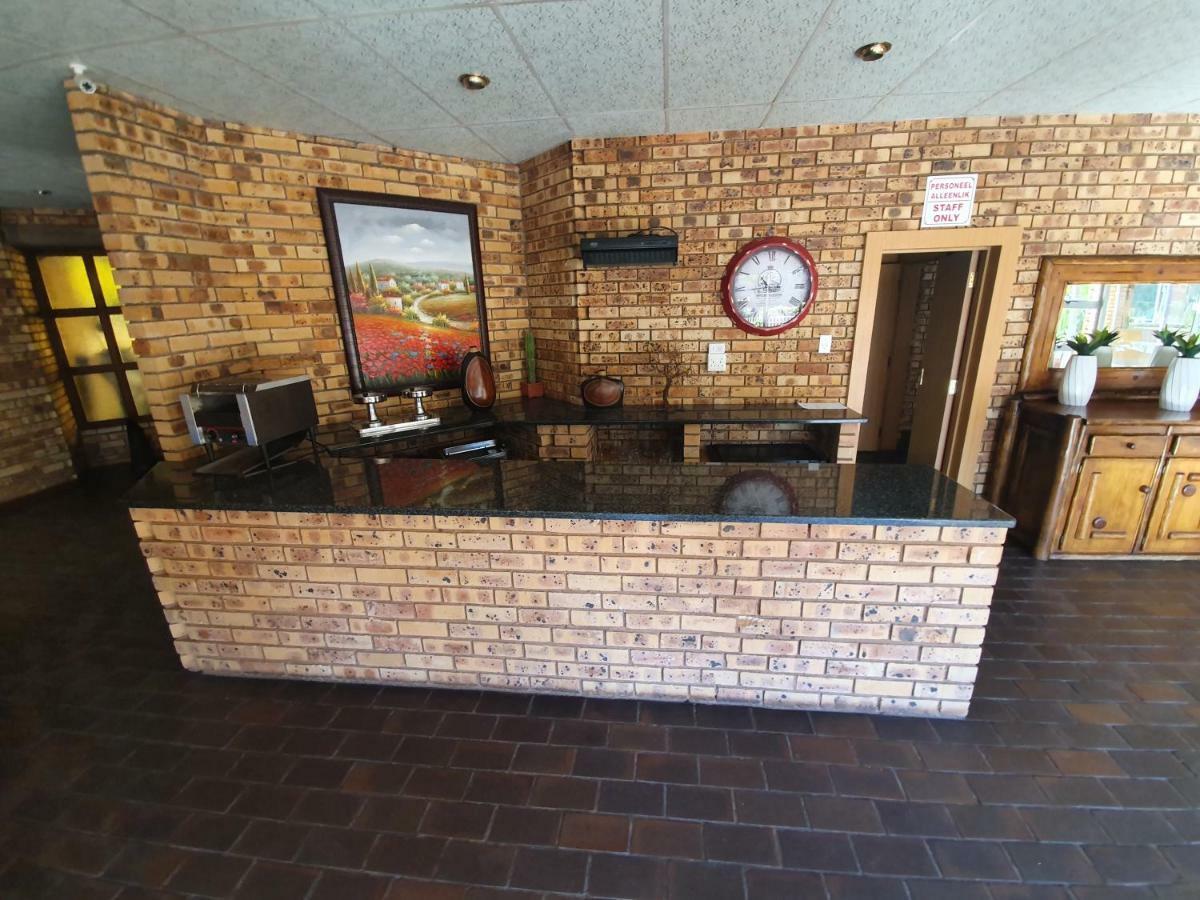 Leach Lodge Kuruman Exterior photo