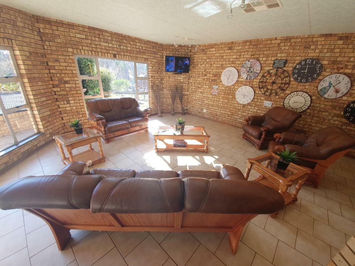 Leach Lodge Kuruman Exterior photo